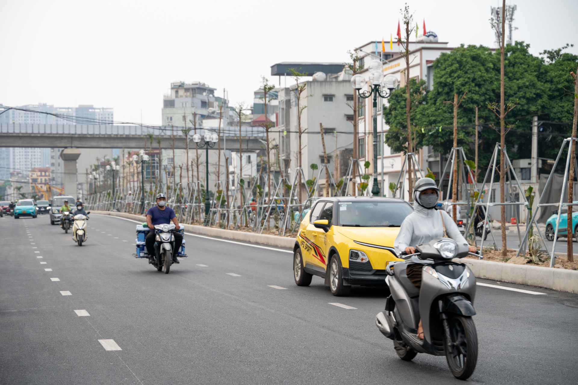 Từ khu vực Nguyễn Trãi, tuyến đường tạo hướng kết nối về Đầm Hồng và khu vực Giải Phóng. Khi các đoạn tuyến liên quan được hoàn thiện đồng bộ, Vành đai 2,5 được kỳ vọng giúp phân bổ lại một phần lưu lượng phương tiện, giảm sự phụ thuộc vào một số trục đường hiện hữu.