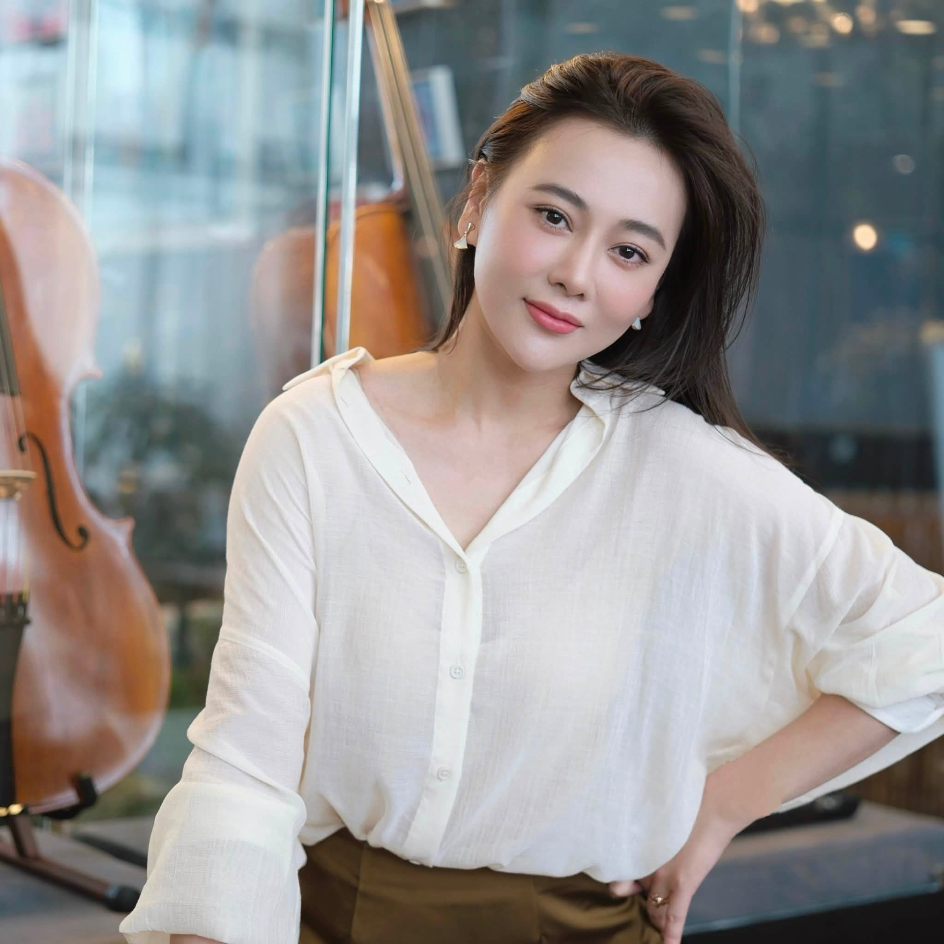 Phương Oanh sống kín tiếng hơn sau nhiều biến cố 