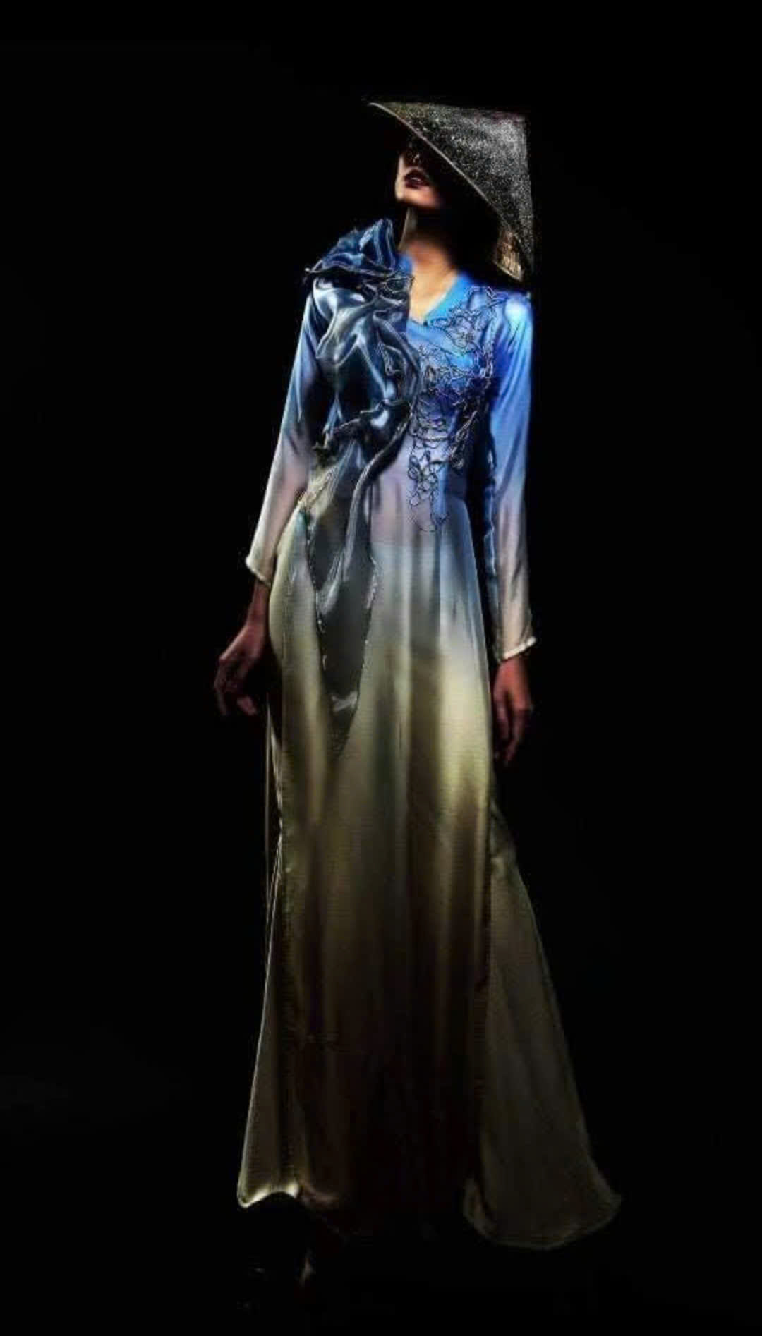 NTK Quỳnh Paris – Người giữ hồn Việt trên những sàn diễn quốc tế