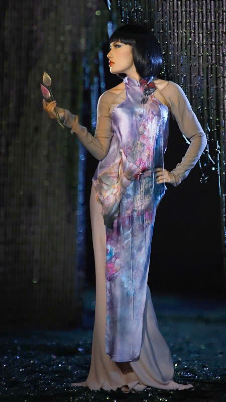 NTK Quỳnh Paris – Người giữ hồn Việt trên những sàn diễn quốc tế