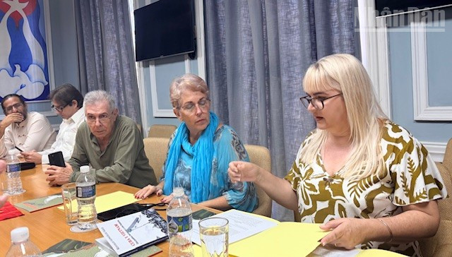 Nhà văn, nhà báo Magda Resik, Phó Chủ tịch thứ nhất Hội Liên hiệp đánh giá cao bản ghi nhớ hợp tác giữa hai hội nhà văn Việt Nam và Cuba.