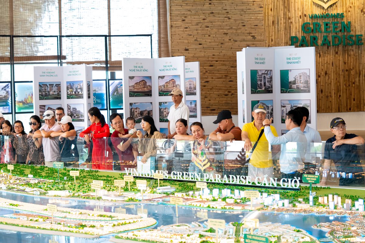 Từ trải nghiệm lễ hội xuân, nhiều du khách đã “chốt” ngay dự án trong hành trình khám phá.