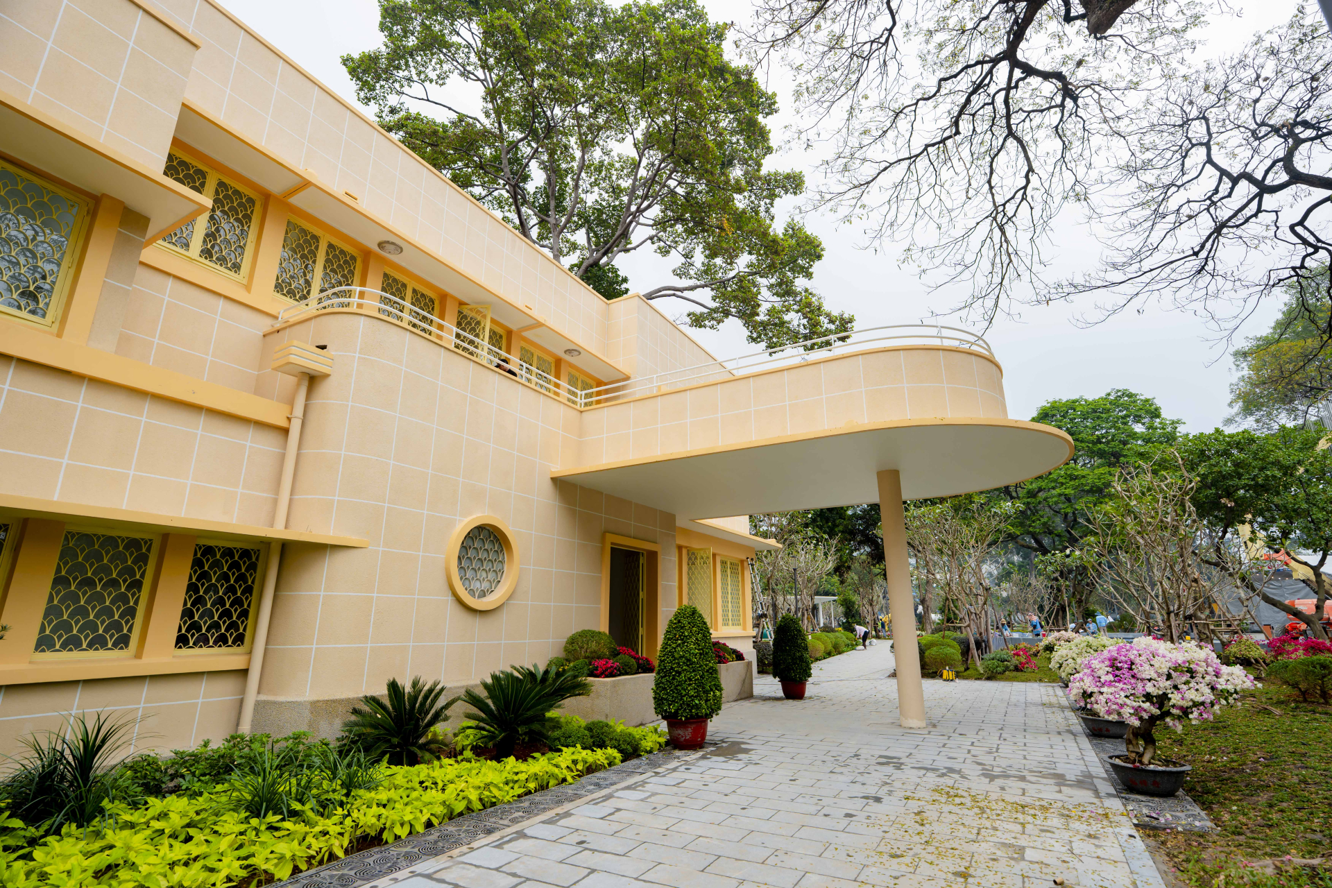 Các biệt thự cổ bên trong công viên được tôn tạo, trùng tu nguyên trạng.