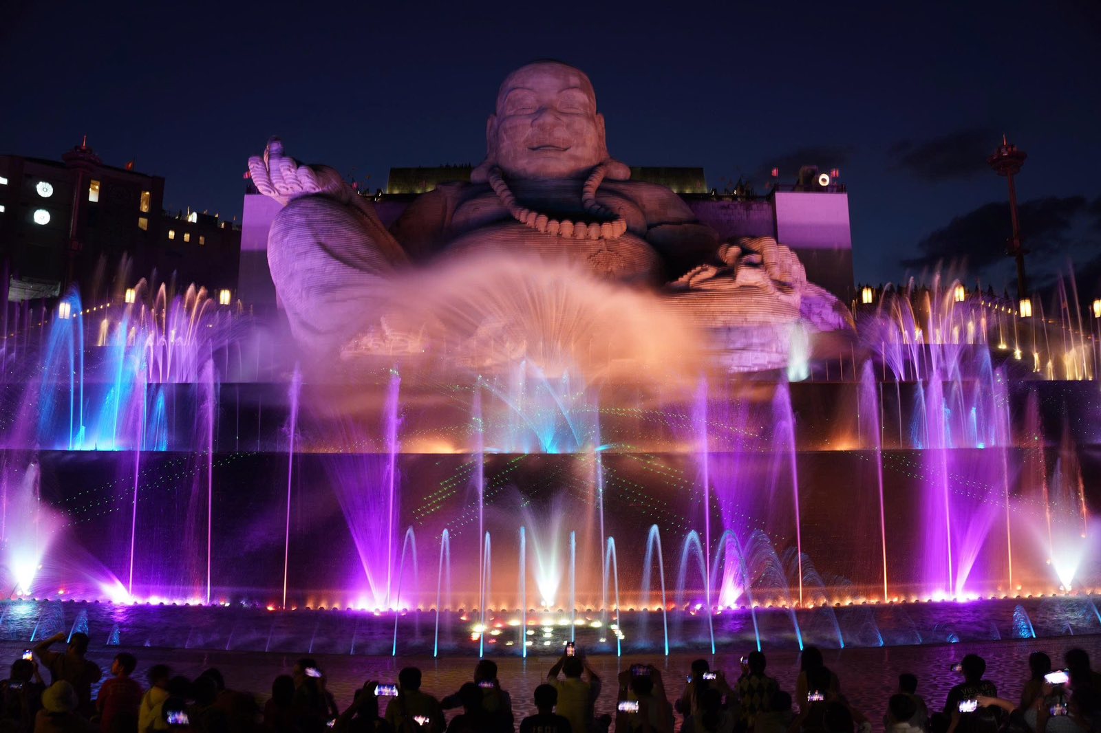 Hàng vạn du khách về Tây Ninh hành hương và chơi Hội xuân núi Bà