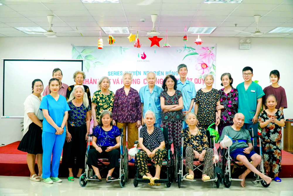 TS.BS Nguyễn Thị Phương Thảo chia sẻ về phòng chống đột quỵ cho các bệnh nhân cao tuổi.