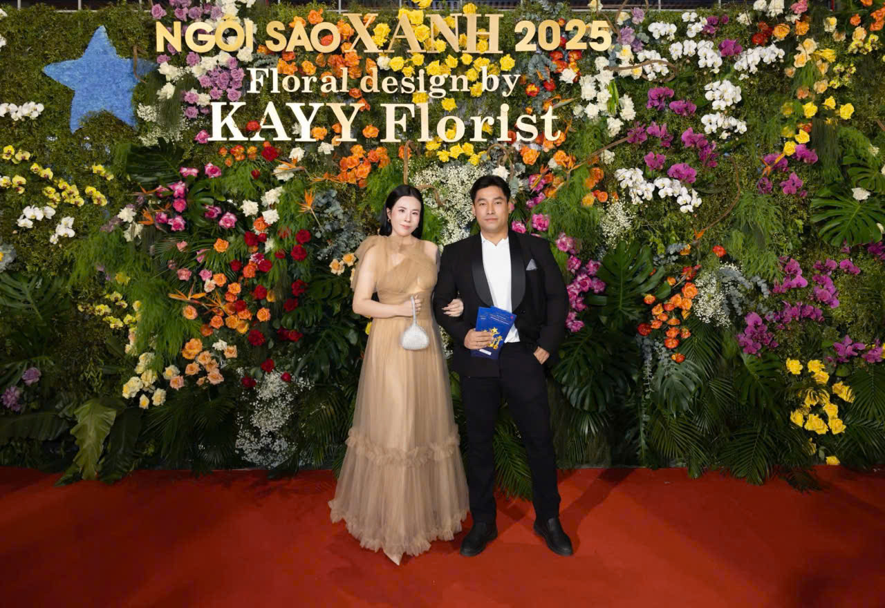 Vợ chồng doanh nhân Nguyễn Thị Y Bình tham gia giải thưởng Ngôi Sao Xanh.