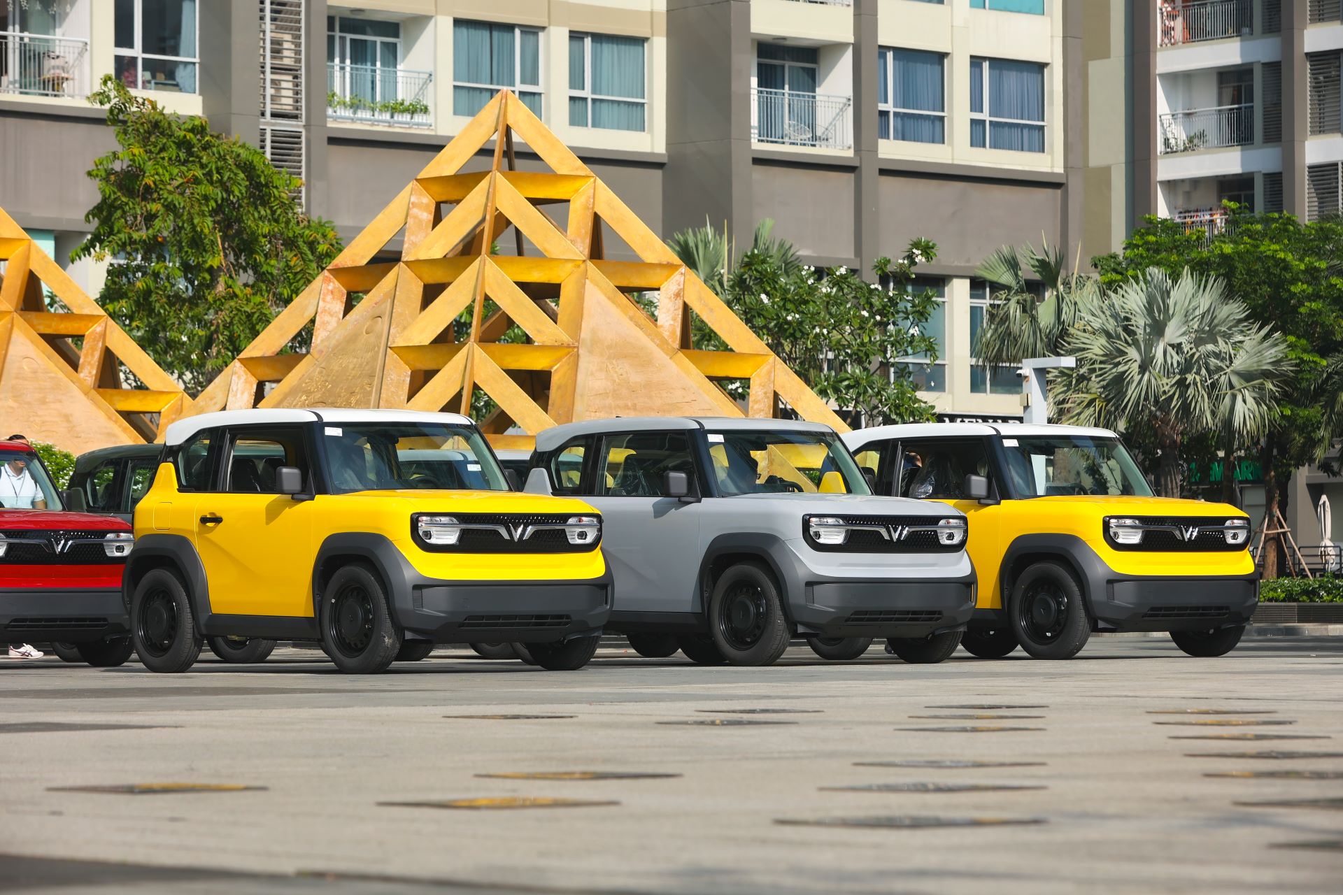 Người trẻ chọn VF 3 để hưởng trọn bộ đặc quyền “0 đồng mang xe về nhà, 3 năm không tốn tiền sạc”