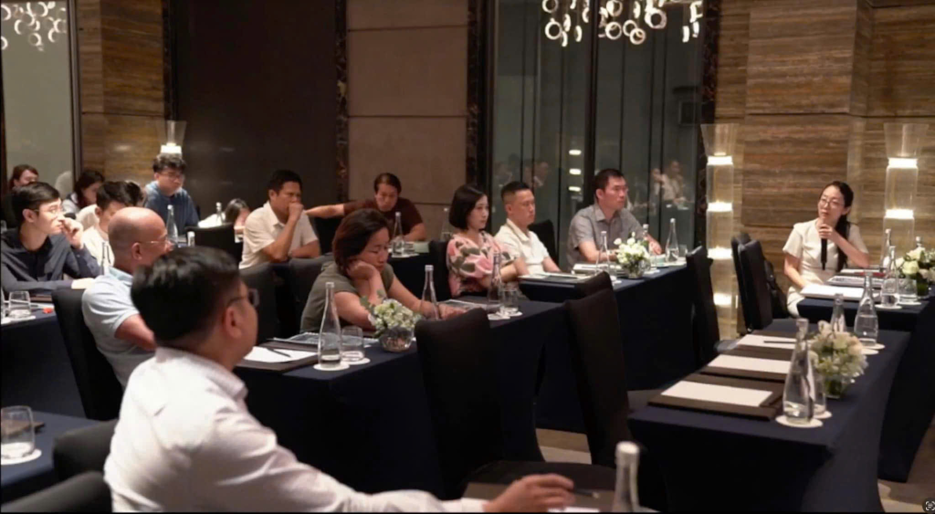 TS. BS Phạm Thị Lộc cùng cộng sự chia sẻ về các dự án ứng dụng CRISPR và AI trong nghiên cứu ung thư tại Hải Phòng và nhận được sự quan tâm đặc biệt của cộng đồng các nhà khoa học.