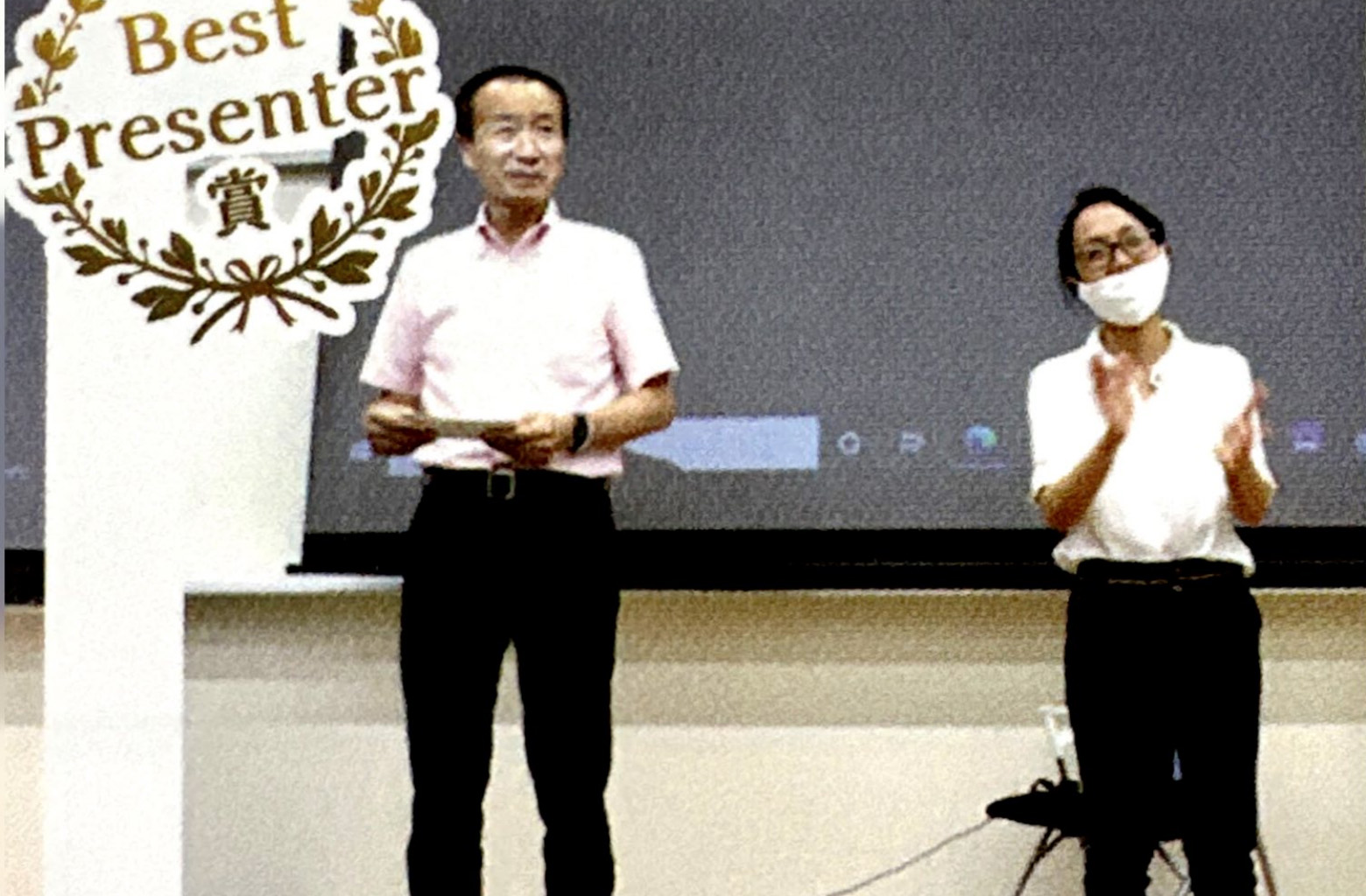 Trong thời gian làm nghiên cứu tại Nhật Bản, TS. BS Phạm Thị Lộc nhận hai giải thưởng dành cho báo cáo viên và nghiên cứu viên xuất sắc vào các năm 2021 và 2022. Đây là những ghi nhận cho năng lực nghiên cứu trong môi trường cạnh tranh cao.