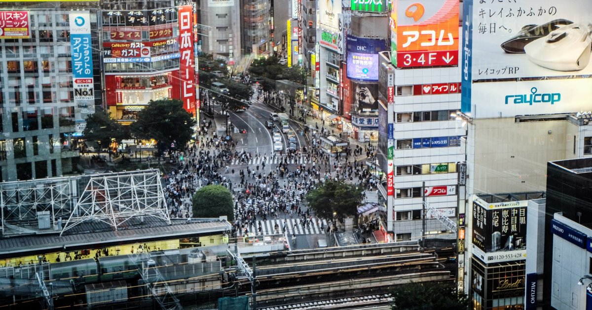 Tại Nhật Bản, mô hình đô thị TOD gắn với đường sắt cao tốc đã tạo nên những tâm điểm kinh tế sầm uất.