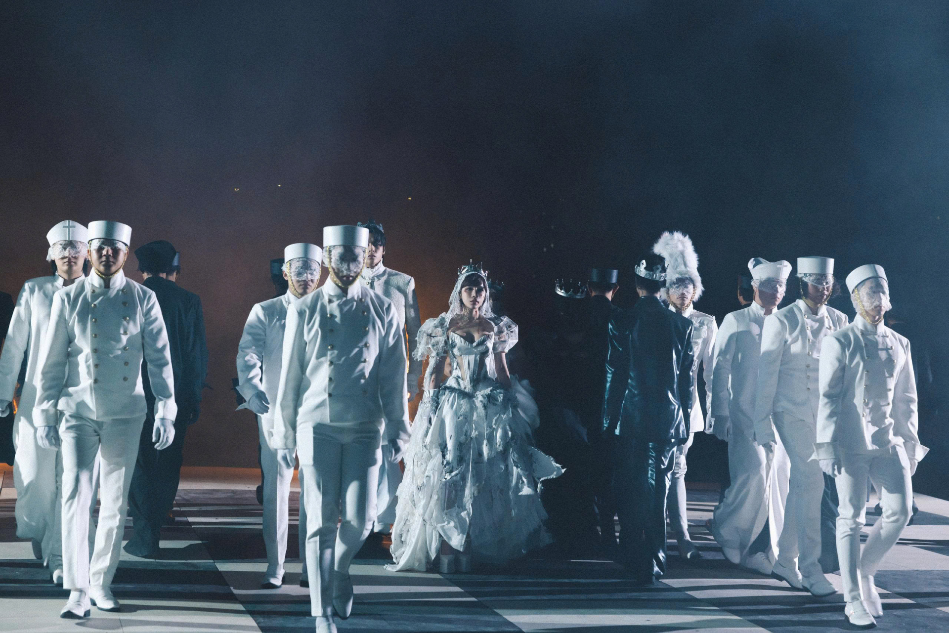 Một cảnh trong MV 