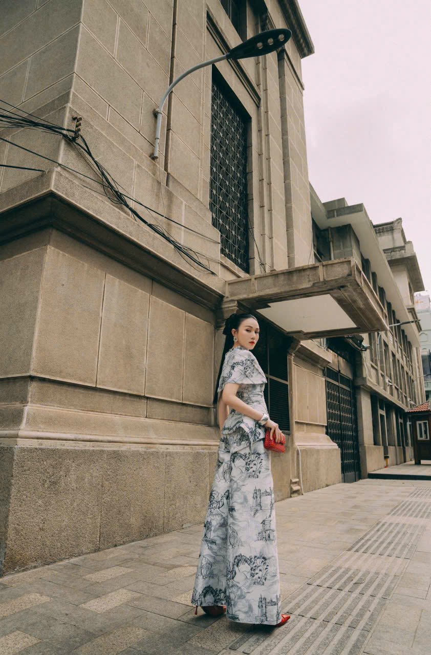 Ca sĩ Khánh Anh trở lại với bộ ảnh thời trang đậm chất Á Đông, mở ra chương mới tại quê nhà