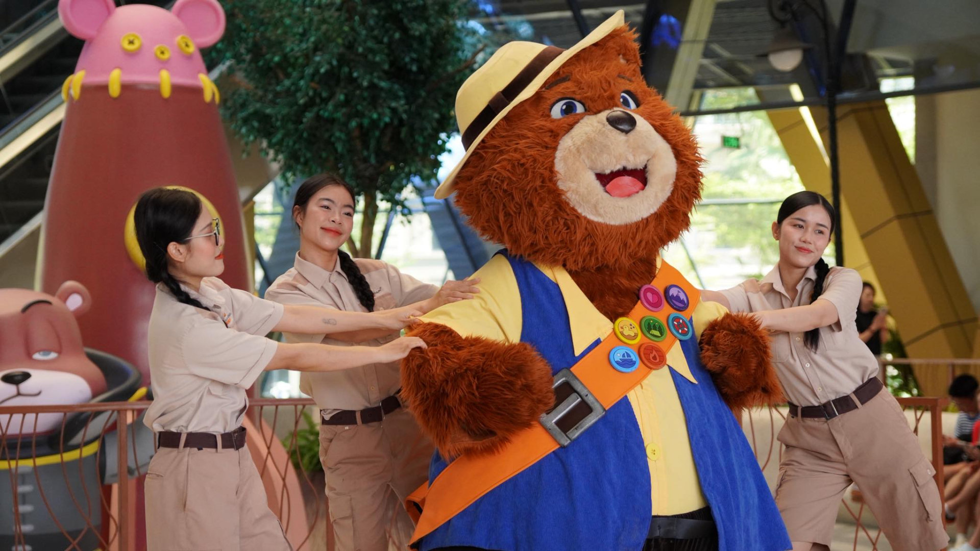 Phú Quốc United Center: Từ “tâm điểm không ngủ” đến “vũ trụ lễ hội” bùng nổ