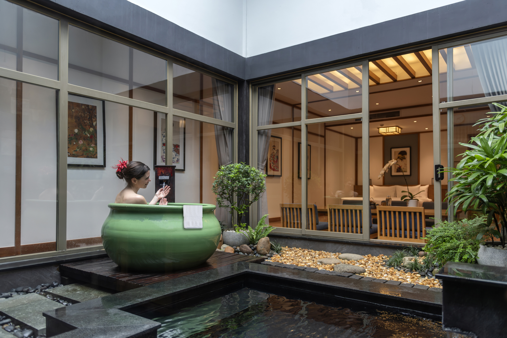 Không gian tắm khoáng biệt lập