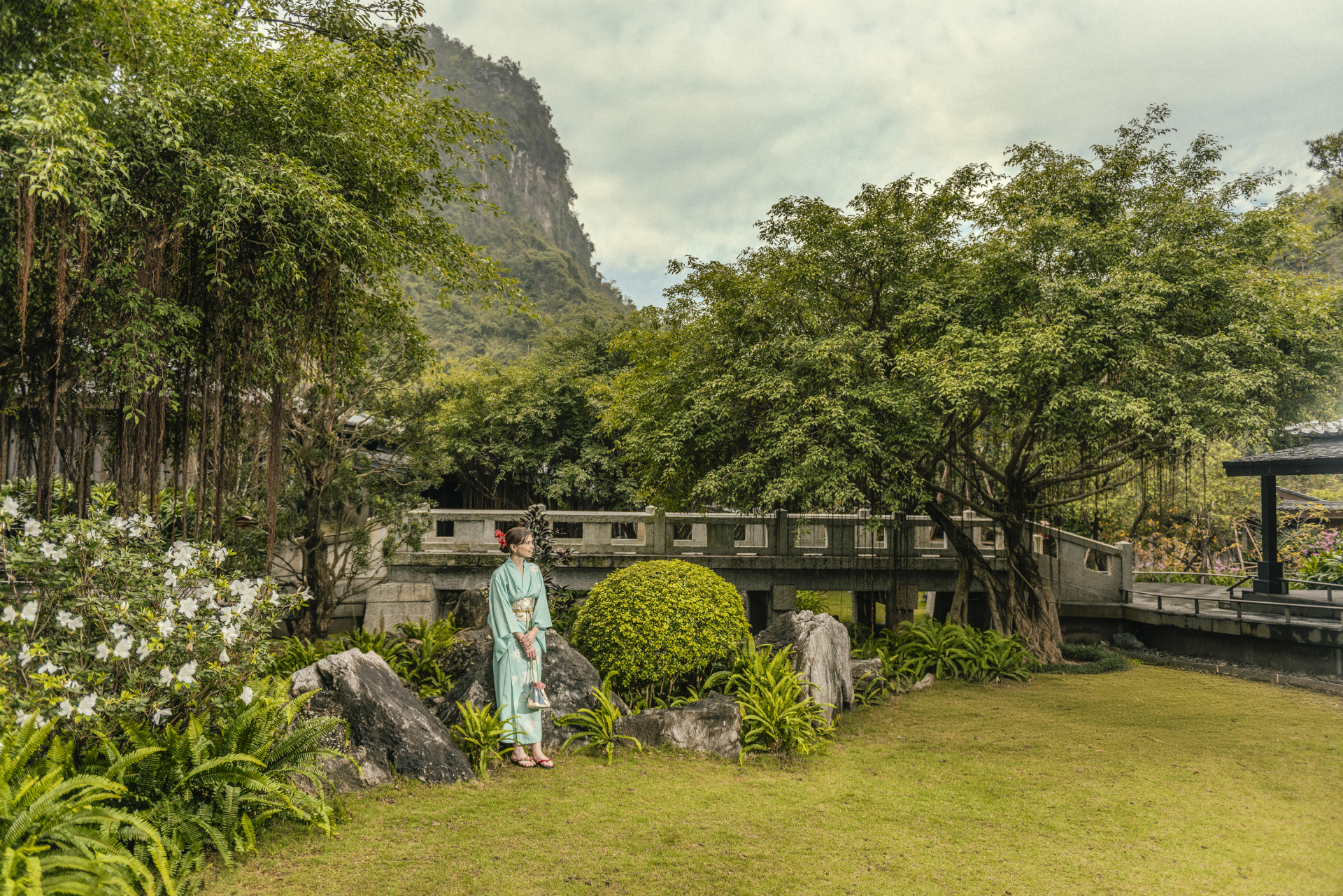 Không gian núi rừng xanh mát của khu nghỉ dưỡng