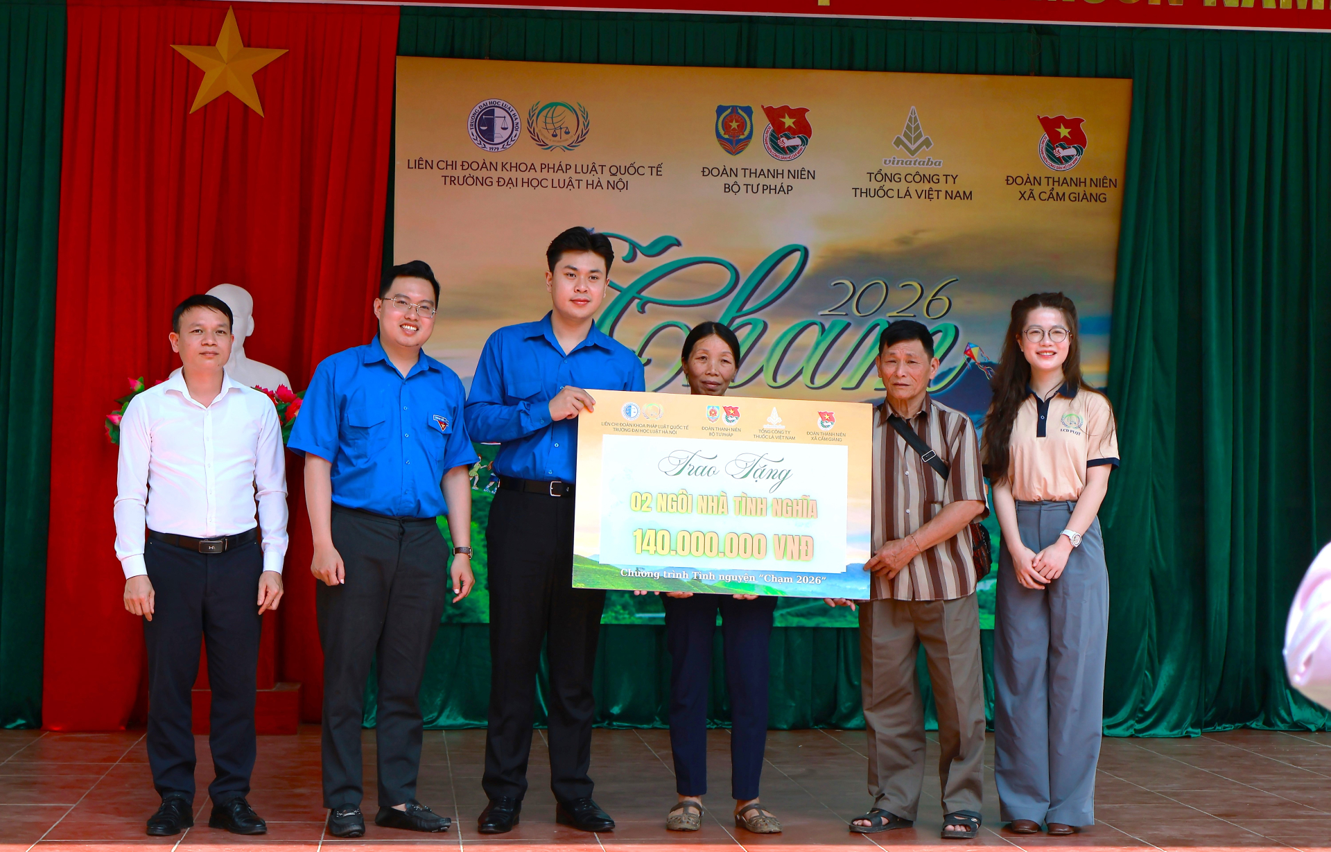 Chương trình đã hỗ trợ kinh phí xây dựng 02 nhà tình thương tại xã Cẩm Giàng, tỉnh Thái Nguyên trị giá 140 triệu đồng; trao tặng nhiều suất quà đến các em học sinh có hoàn cảnh khó khăn và bà con nhân dân trên địa bàn xã Cẩm Giàng, tỉnh Thái Nguyên.