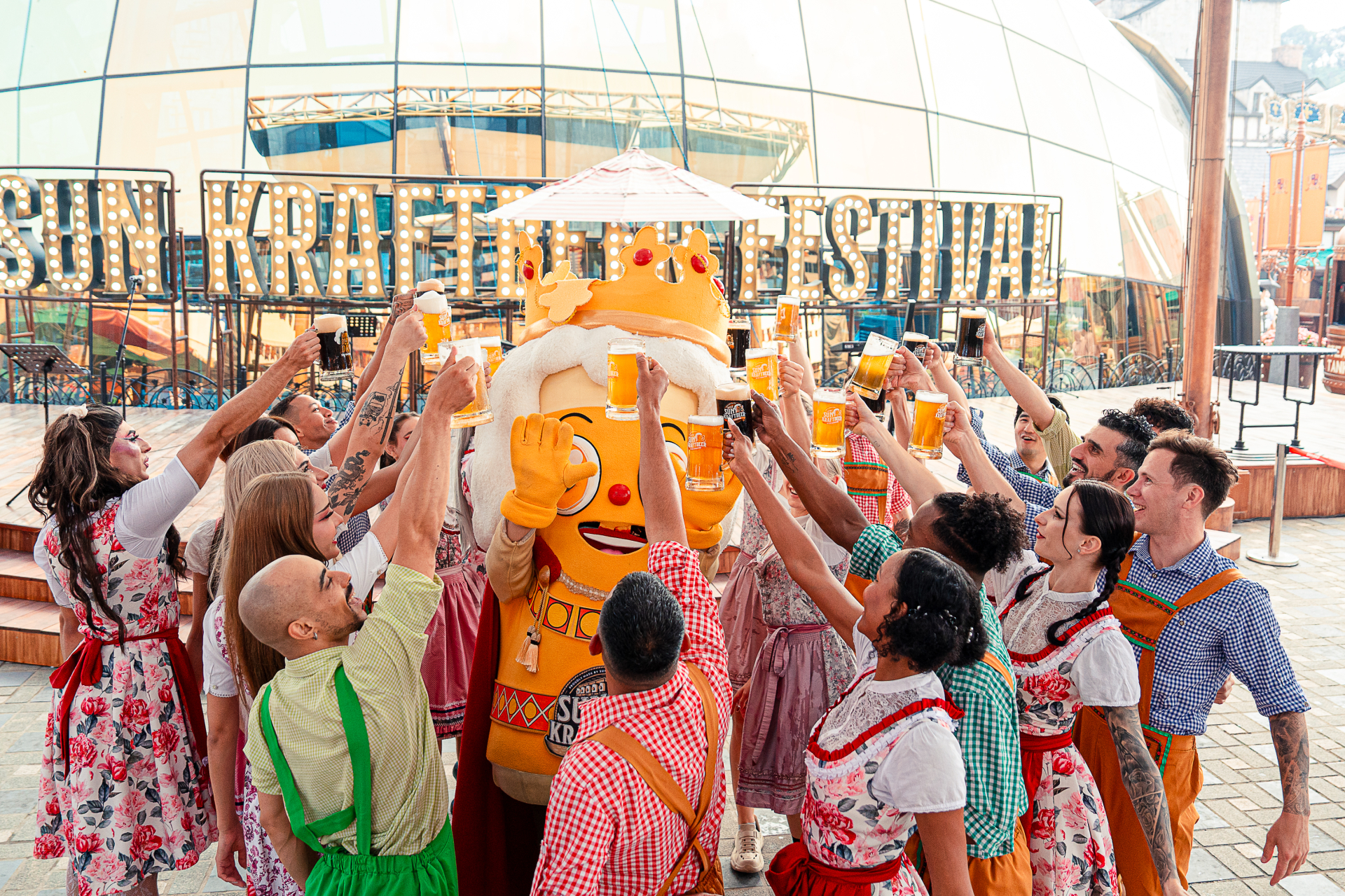 Xuyên suốt chuỗi trải nghiệm tại Sun World Ba Na Hills là tinh thần của chiến dịch “True Holiday” – nơi mỗi trải nghiệm được kết nối thành một hành trình liền mạch và mang đến cảm xúc trọn vẹn cho du khách.