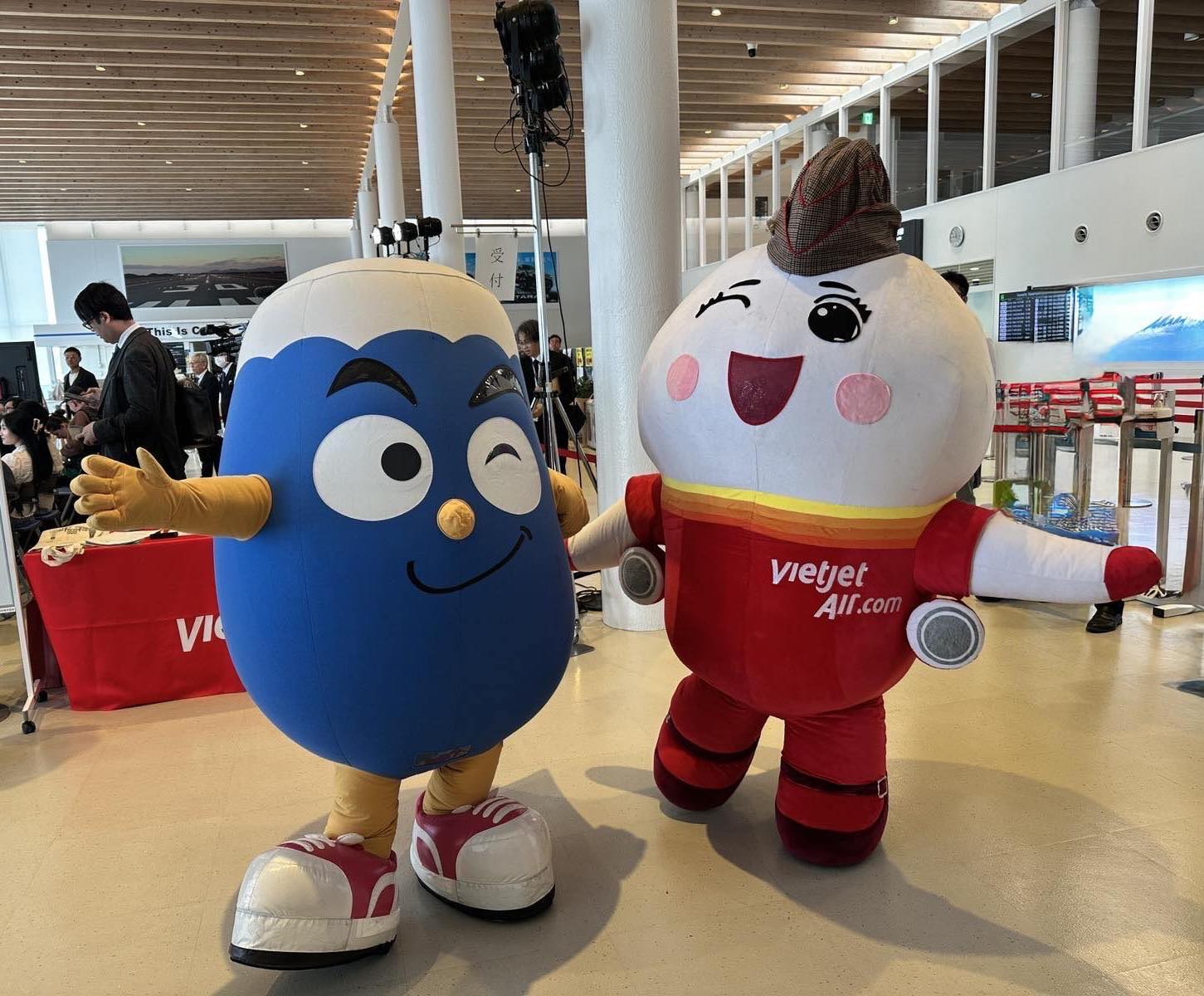 Chuyến bay đầu tiên Hà Nội - Shizuoka cất cánh, kết nối thêm điểm đến hấp dẫn Việt Nam - Nhật Bản