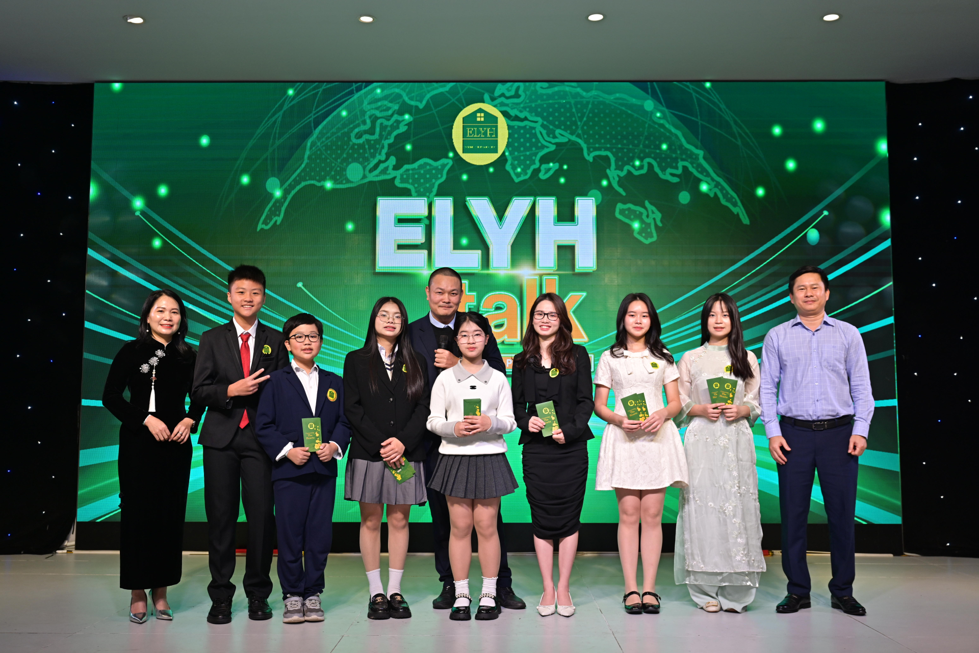Cộng đồng giáo dục ELYH ra mắt dự án nghệ thuật phi lợi nhuận 