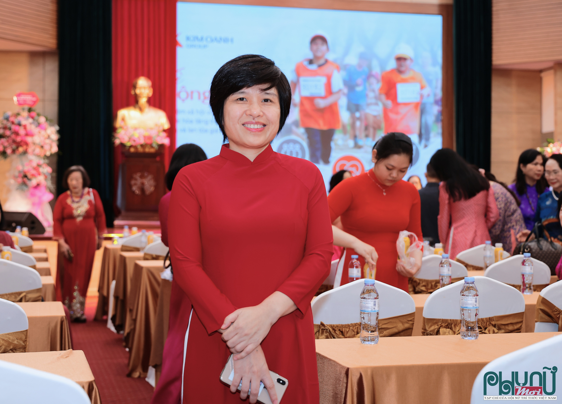 GS. TS Vũ Thị Thu Hà là môt trong 44 nữ trí thức Tiêu biểu được vinh danh tại ôn vinh trong “Lễ Tôn vinh và biểu dương Hội viên Nữ trí thức Việt Nam tiêu biểu năm 2026