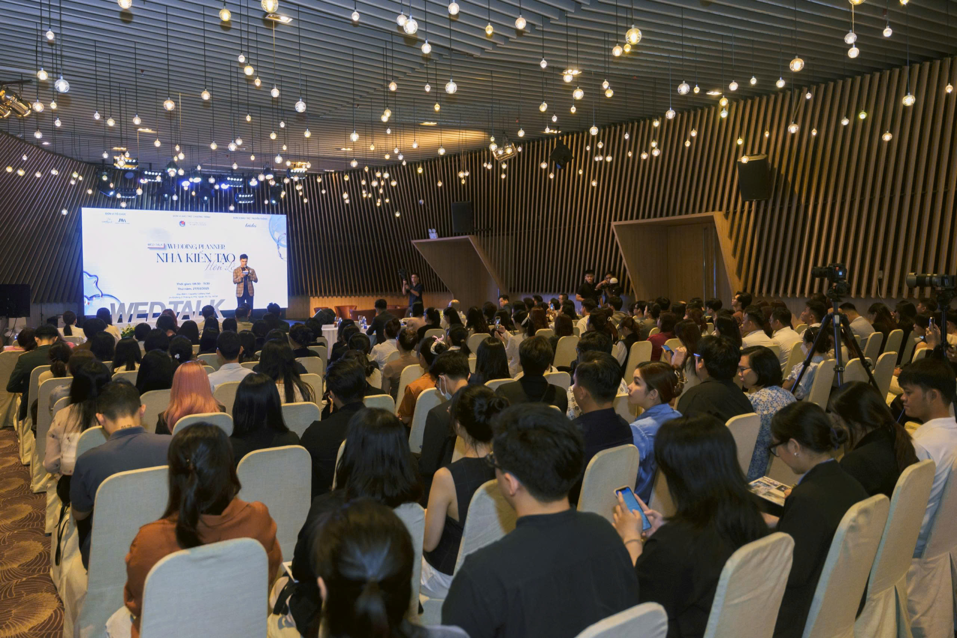 Chương trình WEDTALK 2025 với chủ đề