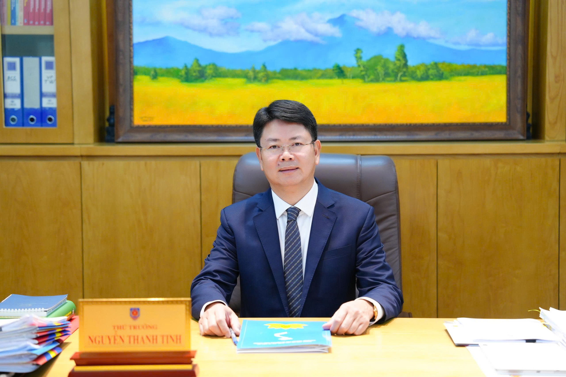 Thứ trưởng Bộ Tư pháp Nguyễn Thanh Tịnh cho biết, Bộ Tư pháp kỳ vọng Diễn đàn sẽ không chỉ dừng lại ở việc trao đổi học thuật mà còn tạo nền tảng cho những hợp tác thực chất giữa các quốc gia ASEAN. Thông qua các tham luận, thảo luận và chia sẻ kinh nghiệm, Bộ Tư pháp các nước sẽ có thêm cơ sở để hoàn thiện chính sách, nâng cao năng lực ứng dụng AI trong hoạt động pháp luật và tư pháp.