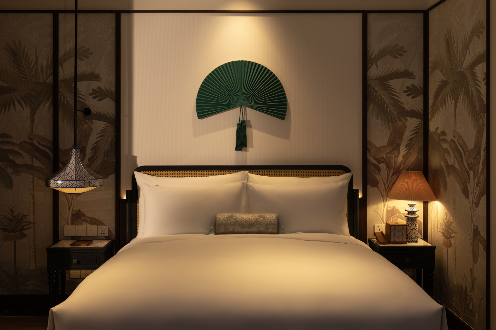 Rixos Phu Quoc dần lộ diện: Dấu ấn cung đình Huế giữa thiên đường biển Hòn Thơm