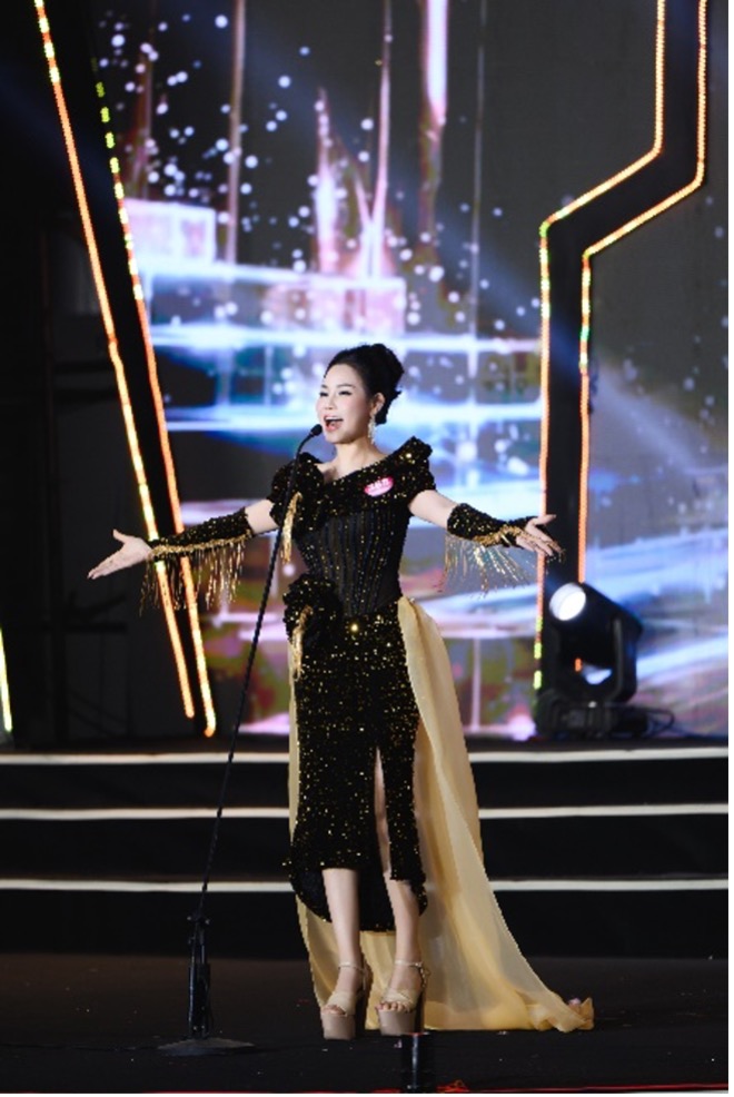 Vedette Công sở.