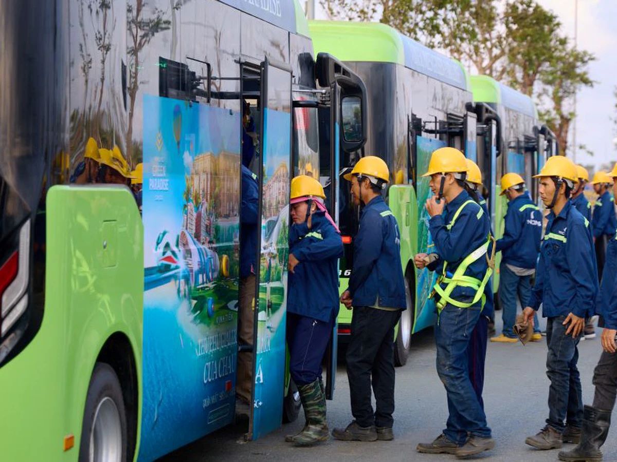 Thiết lập đội ngũ hơn 100.000 công nhân cơ hữu từ số 0, VinCons tạo chuẩn mới trên thị trường xây dựng