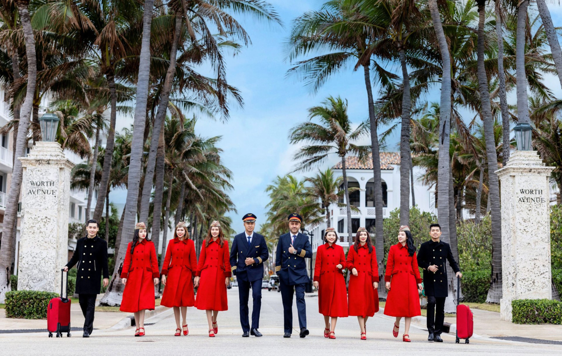 Phi hành đoàn Vietjet trẻ trung, năng động, xuất hiện rạng rỡ tại nhiều thành phố lớn trên thế giới.