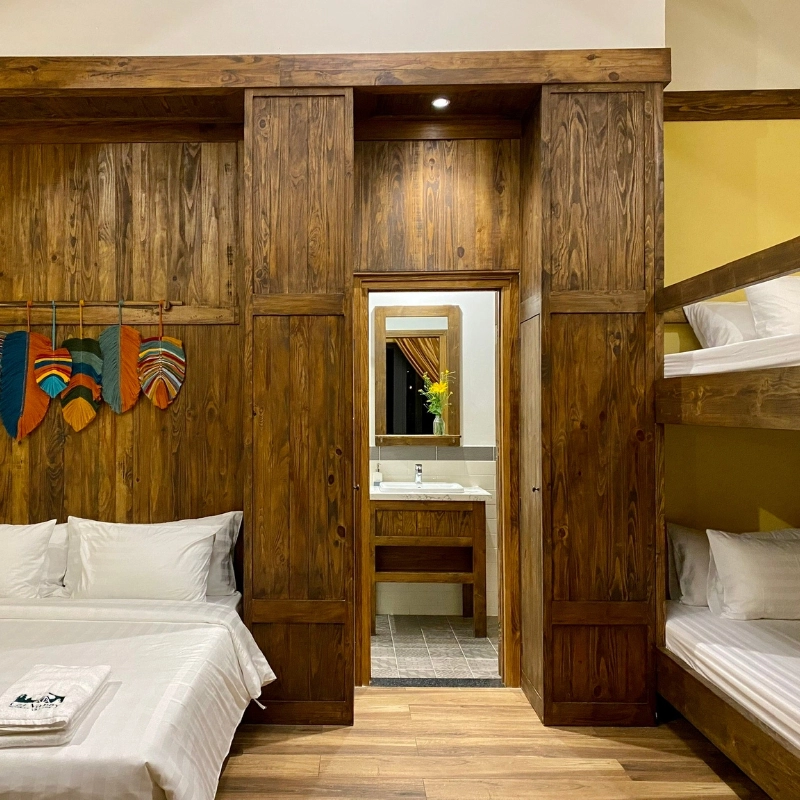 Một số hạng phòng của Lat Valley Village