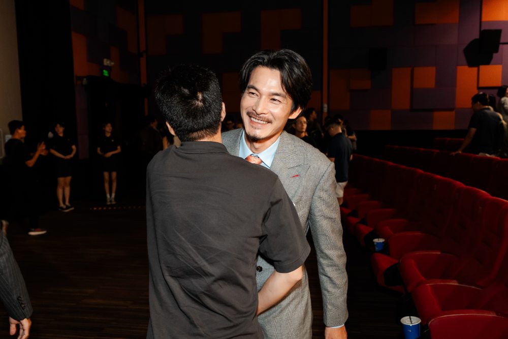 Không thể chê nổi mỹ nam Vbiz đẹp như món quà trời ban: Diễn xuất thượng hạng 5 sao, giọng nói tuyệt đối điện ảnh