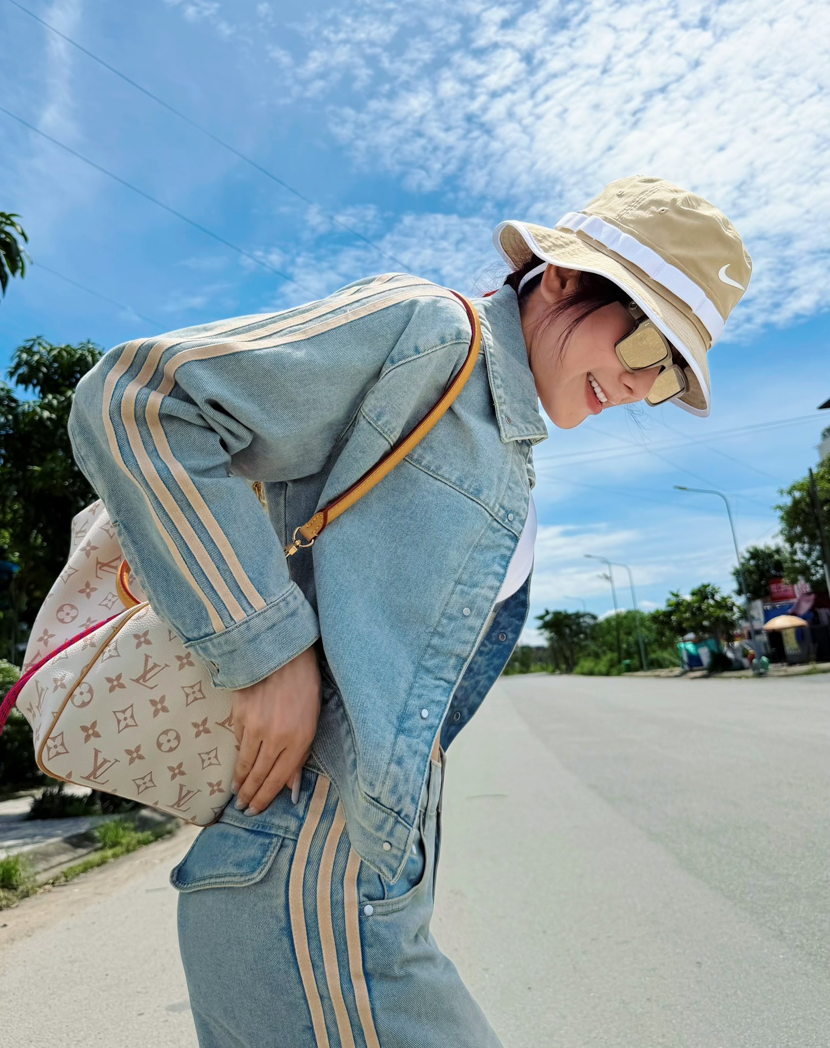 Diệp Lâm Anh không hơn thua, Diệp Lâm Anh hơn hẳn