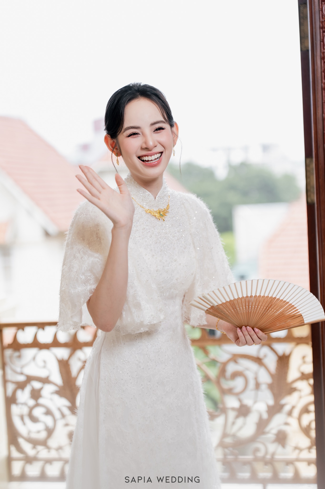 Chân dung thiếu gia Việt cưới mỹ nhân có 