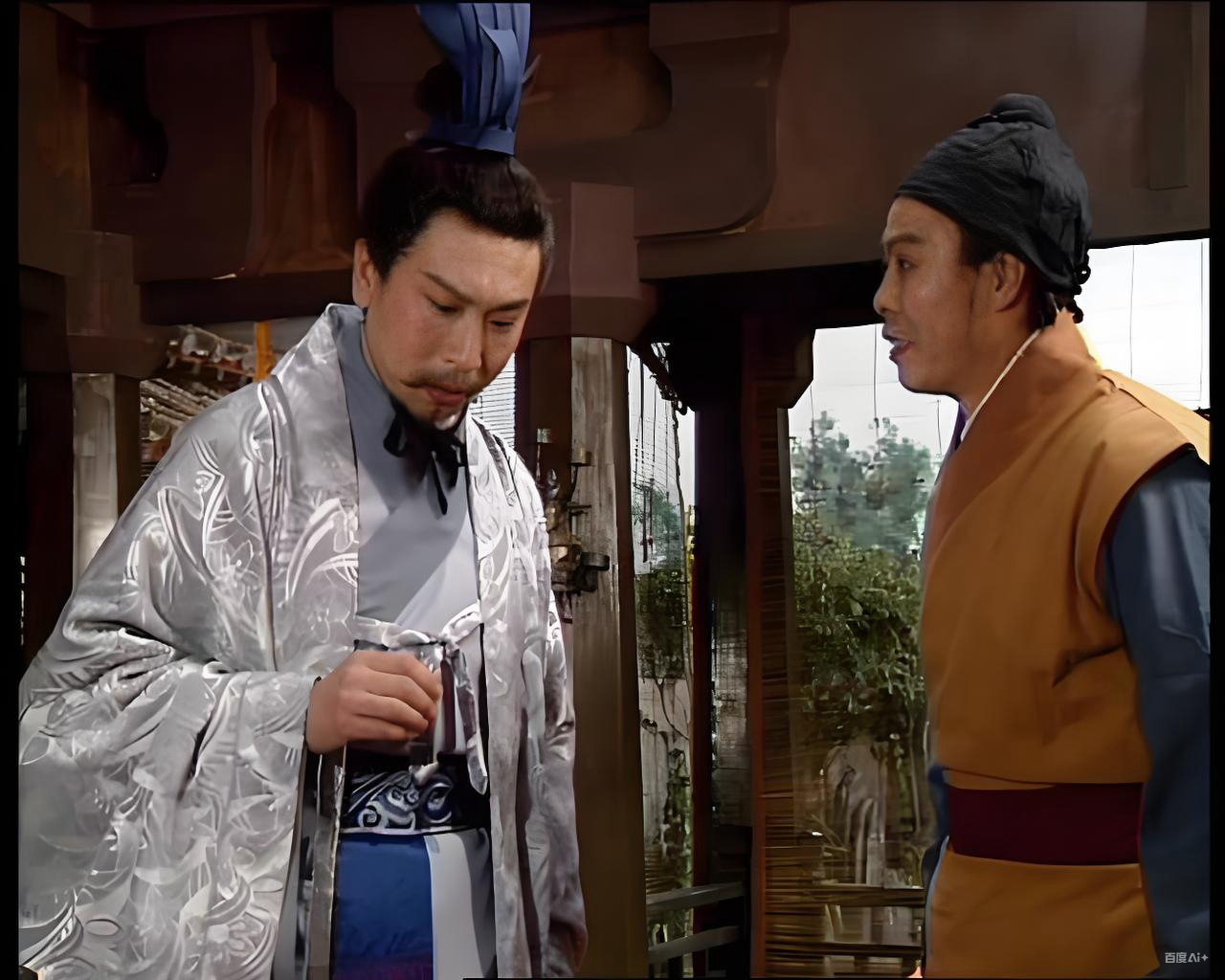 Dù thông minh, Dương Tu lại mắc nhiều sai lầm trong cách hành xử, giao tiếp