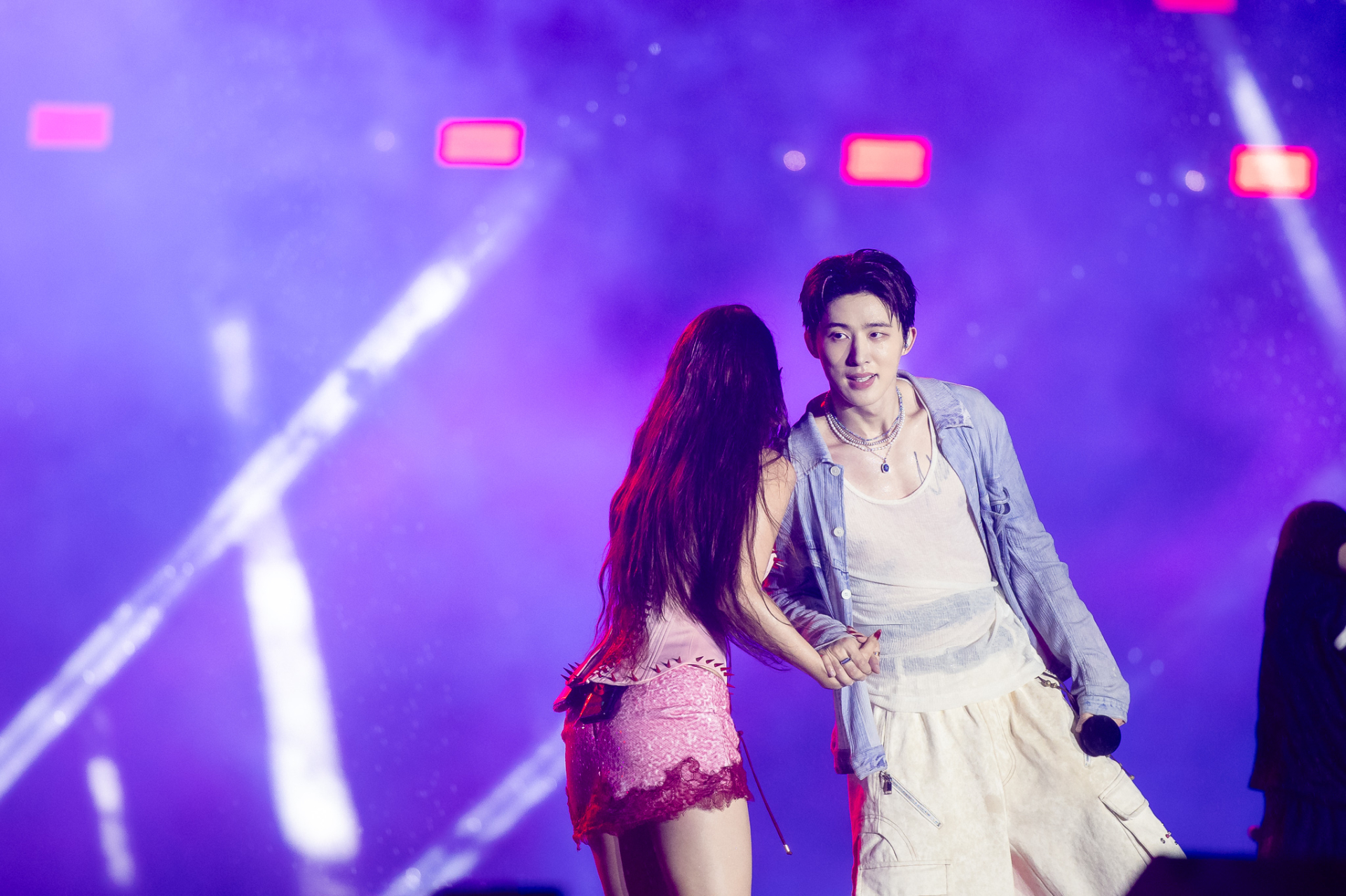 Chi Pu chưa lúc nào ngừng xinh, nhưng visual tại WATERBOMB lại lên 1 đẳng cấp khác