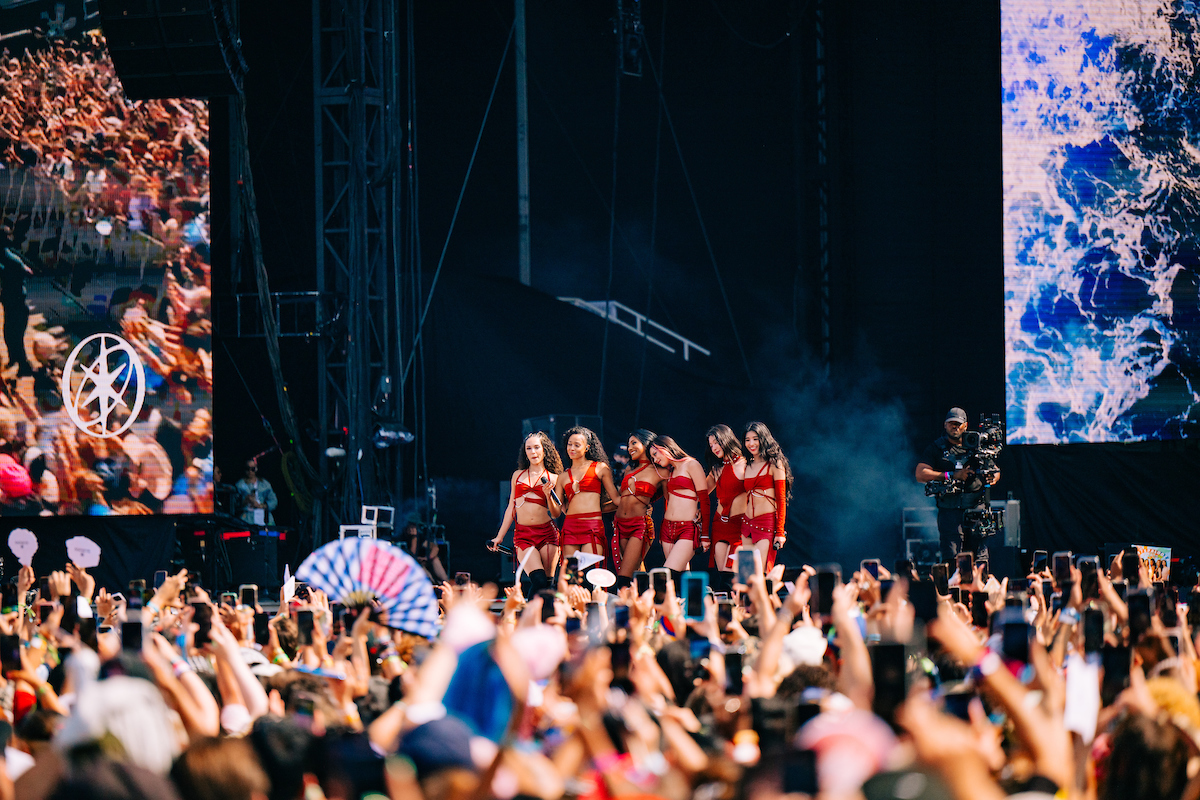 KATSEYE mới hoạt động 2 năm đã tiến nhanh như