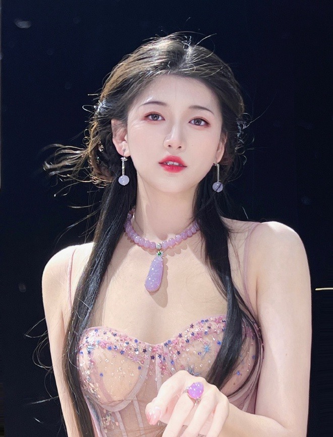               Hạ A Đào (1993) là một trong những 