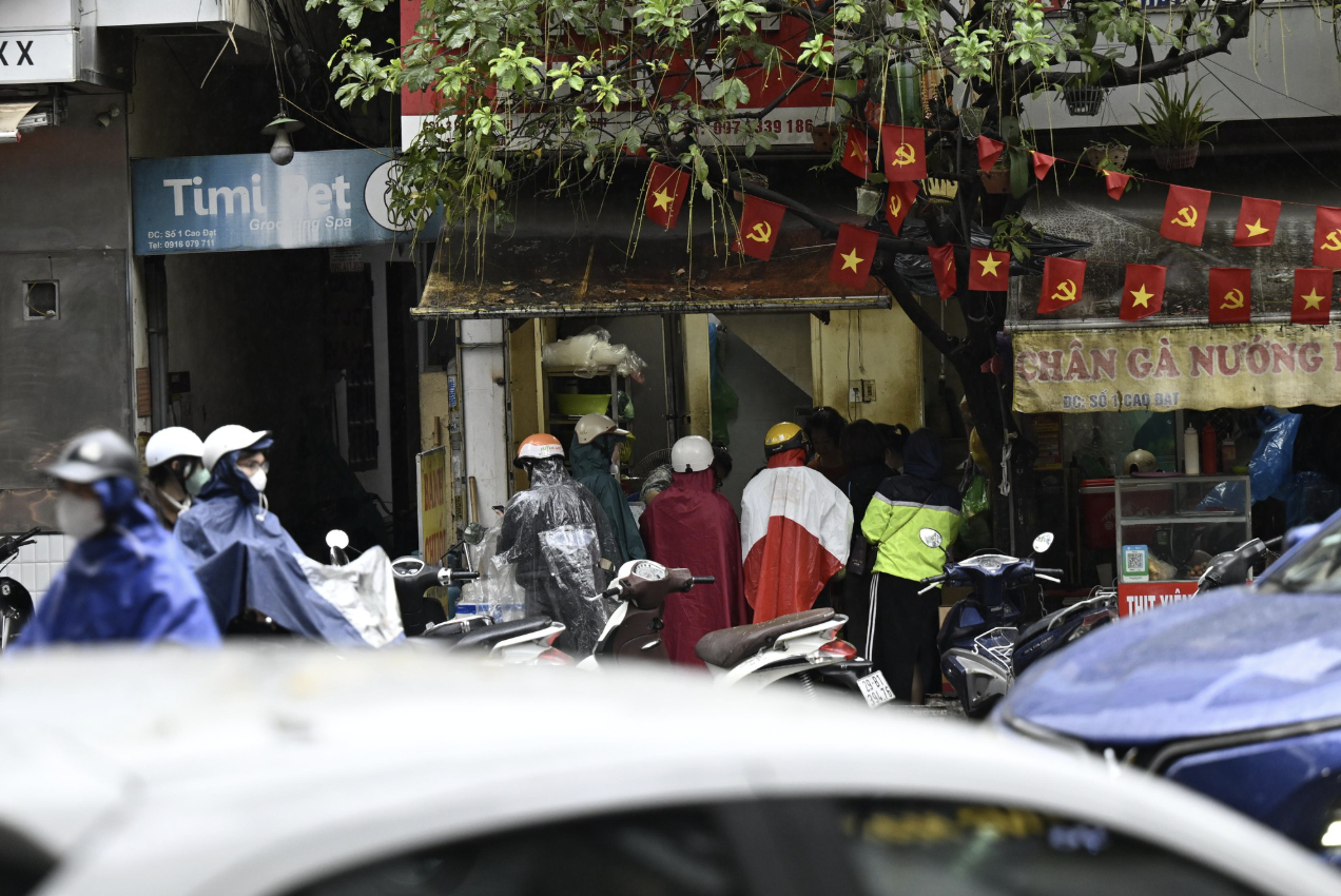 Thực tế tại hàng bánh chuối Hà Nội khiến khách