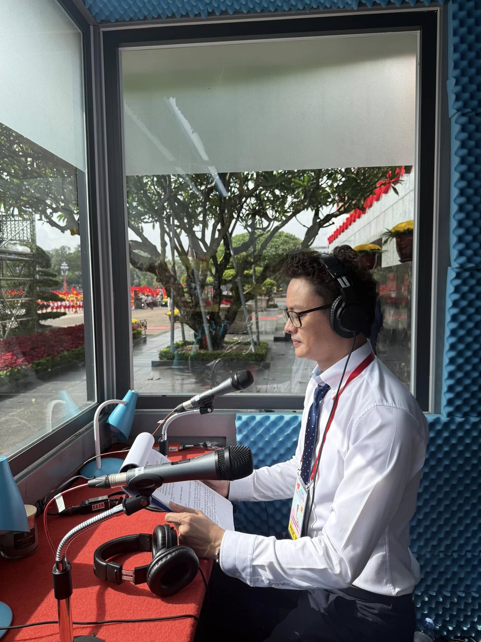 Nam sinh từng bị thầy cô phạt nặng vì đi đánh nhau giờ xuất hiện trên TV mỗi ngày, từng giữ vai trò quan trọng tại A80