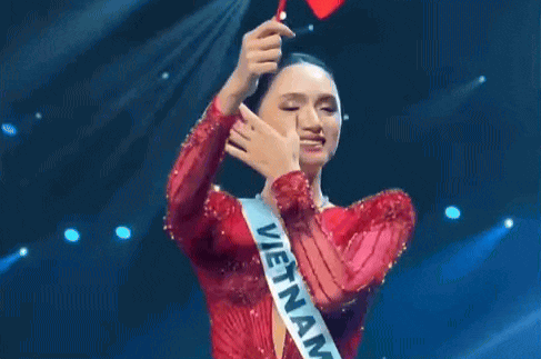 Hương Giang đại diện Việt Nam dự khi Miss Universe 2025