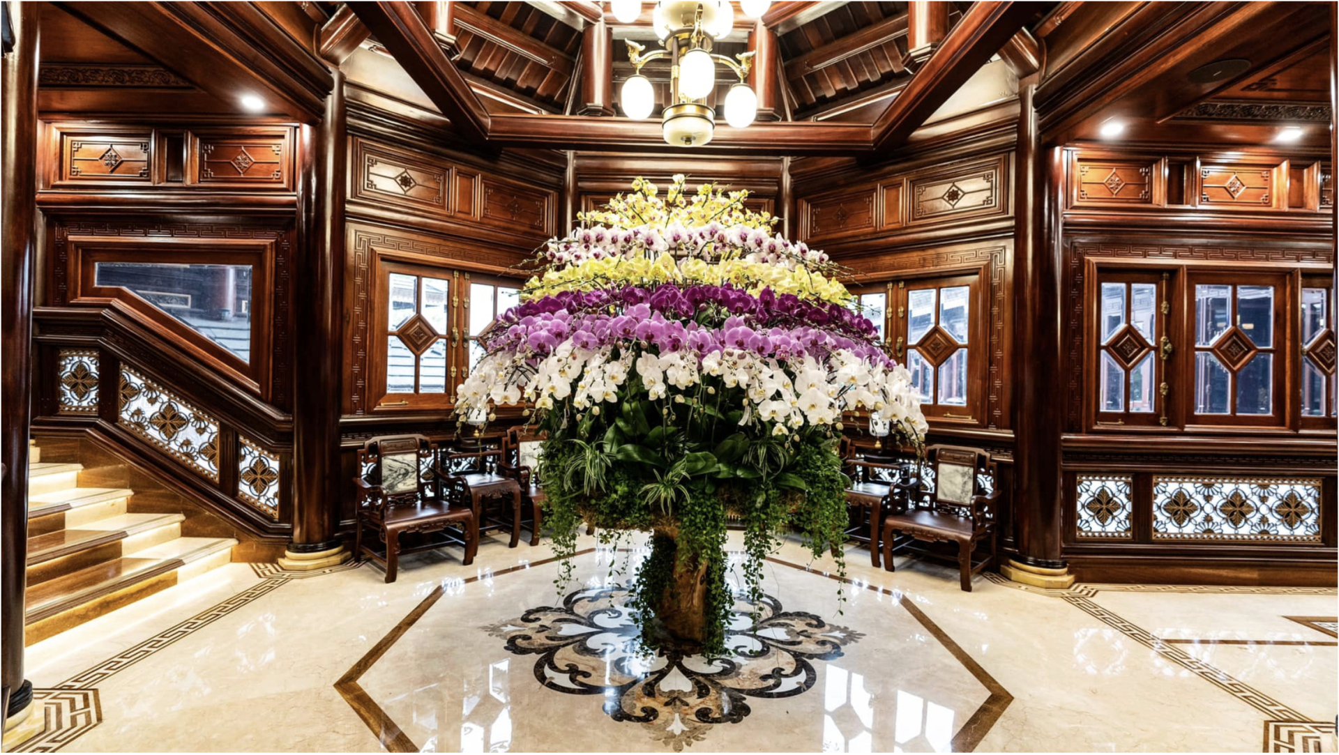 Toàn cảnh từ trên cao biệt phủ xa hoa 4000m2 của vợ chồng 