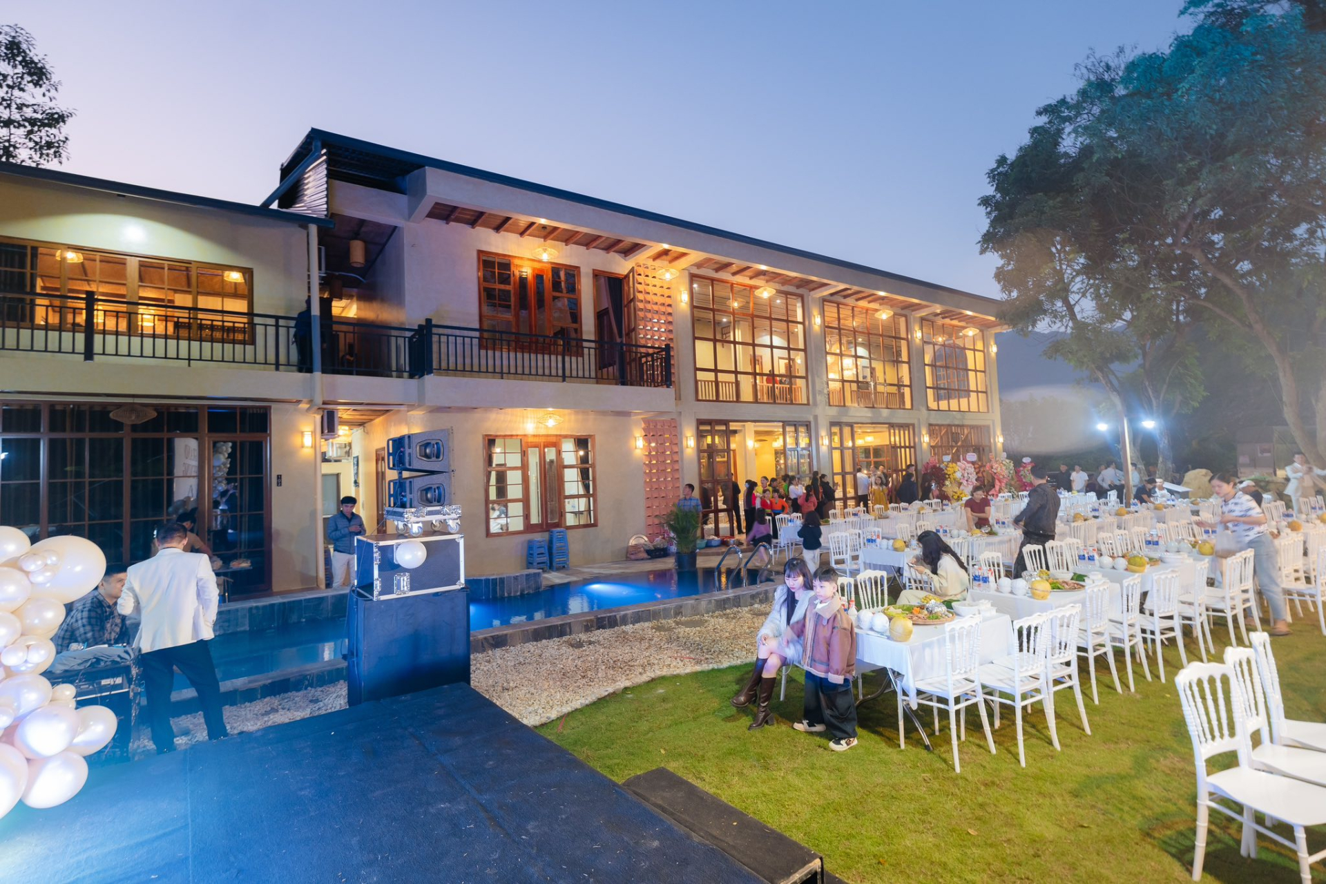 Cơ ngơi mà vợ Hà Việt Dũng đang quản lý ở quê