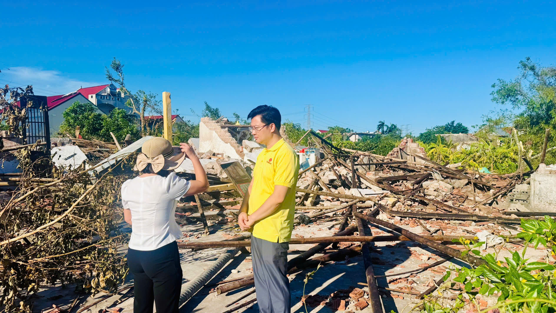 HOẢ TỐC: Vingroup hỗ trợ khẩn cấp thêm 500 tỷ đồng cứu trợ đồng bào vùng mưa lũ, nâng tổng mức đóng góp lên 1.000 tỷ đồng