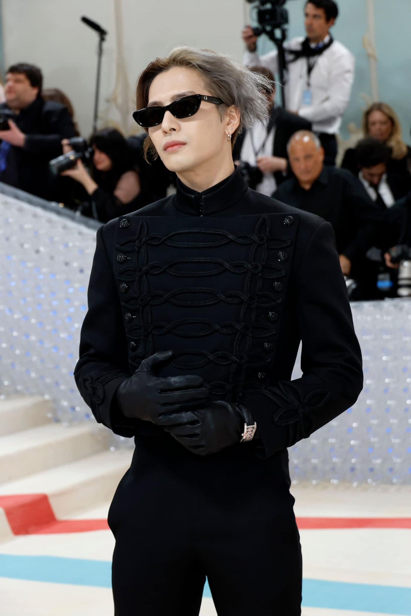 Rời JYP năm 2021 mở ra cánh cửa cho hành trình solo quốc tế của Jackson