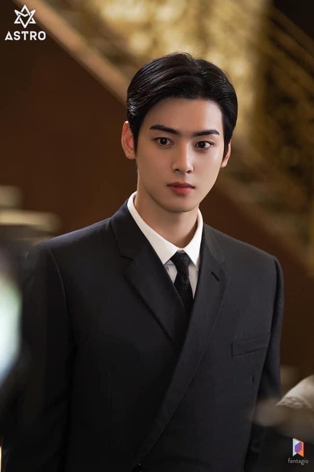 Cha Eun Woo thành công với vai trò diễn viên