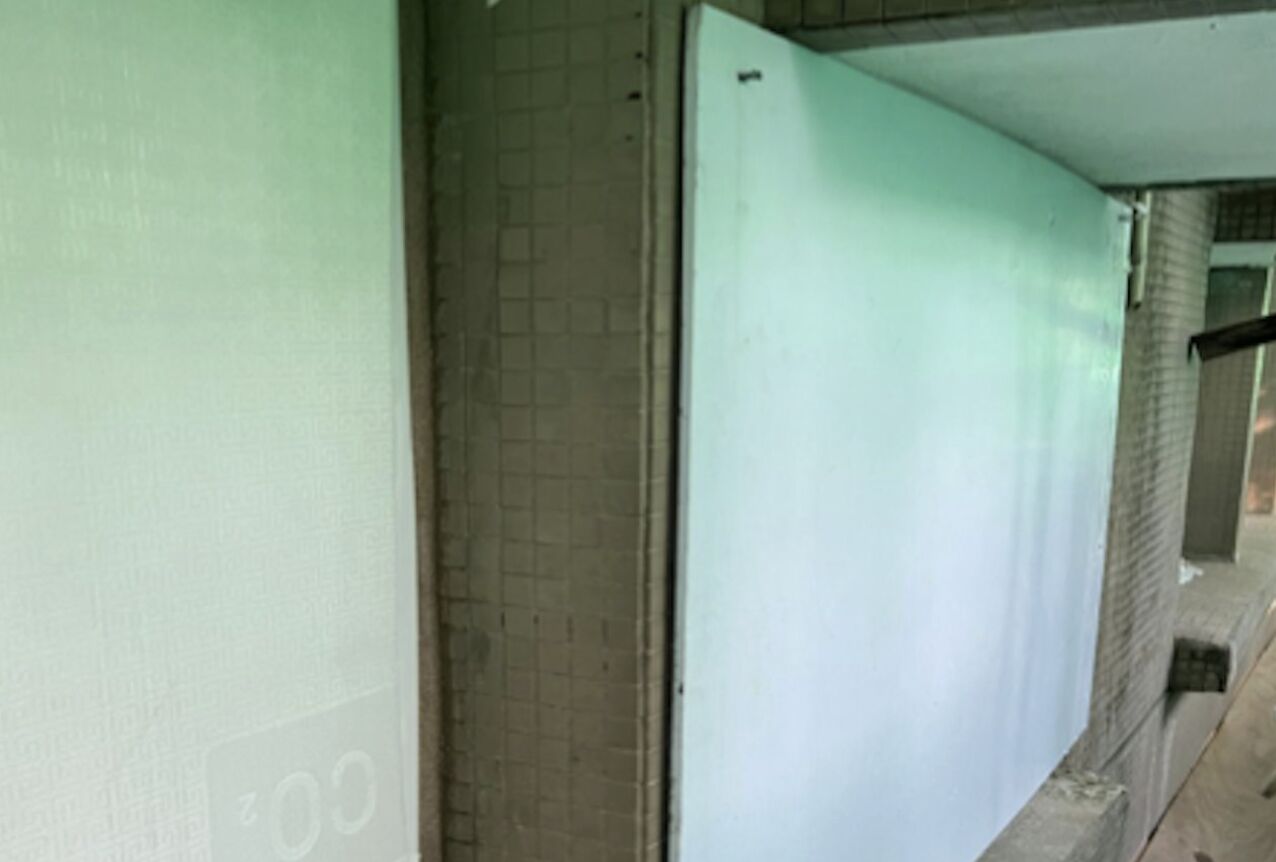 2 điểm cực kỳ bất thường trong tòa nhà cháy ở Hong Kong (Trung Quốc)