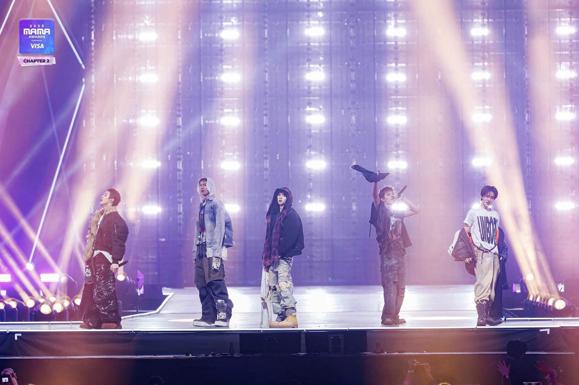 CORTIS đầy tự tin phá đảo MAMA 2025