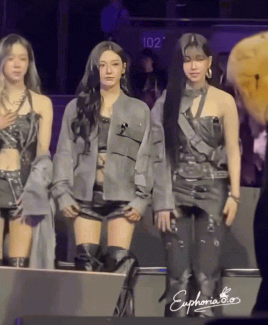 G-DRAGON và khoảnh khắc chào hỏi aespa