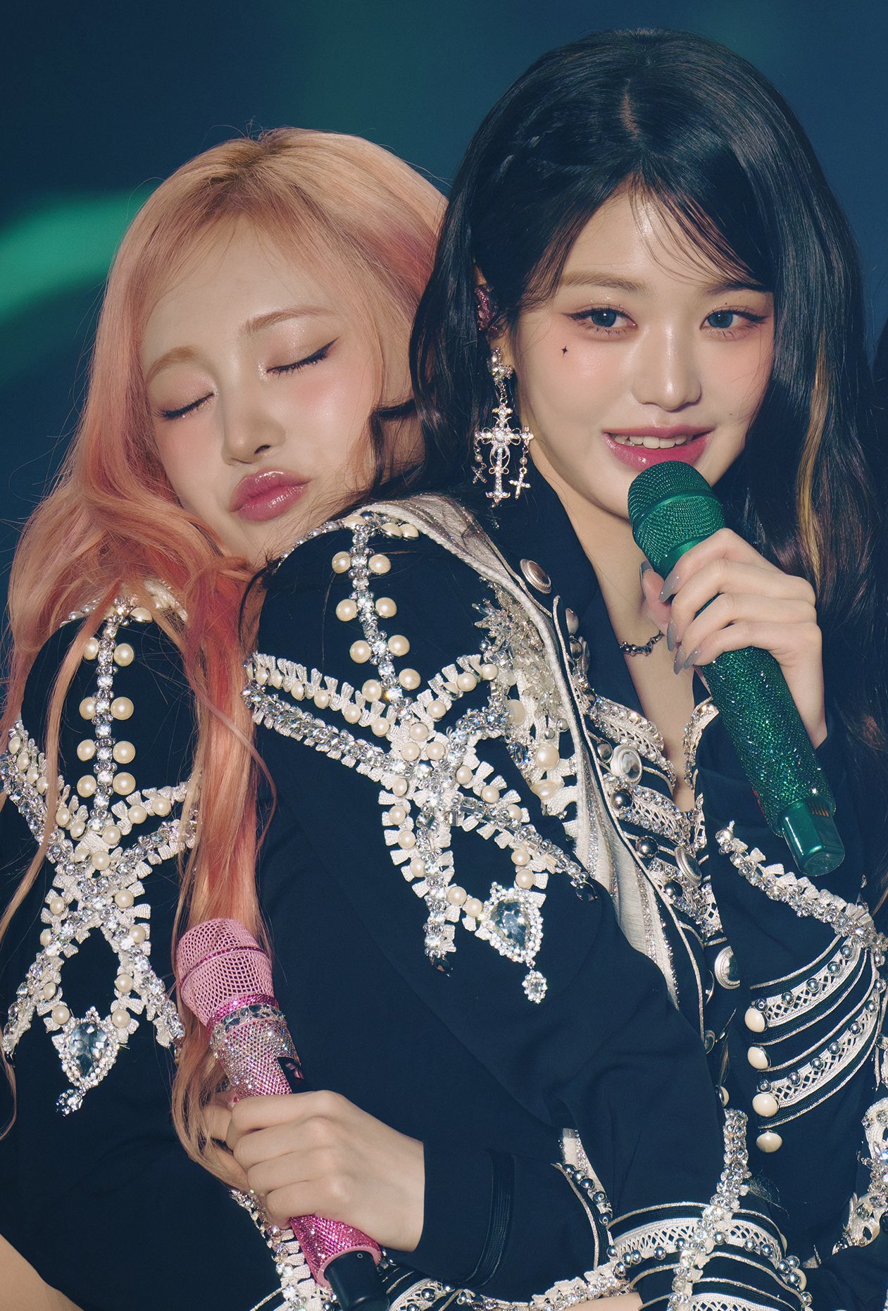 Không cần phải so sánh Liz và Jang Wonyoung 